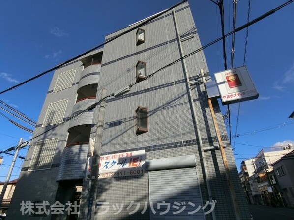 京阪プリンスマンションの物件外観写真